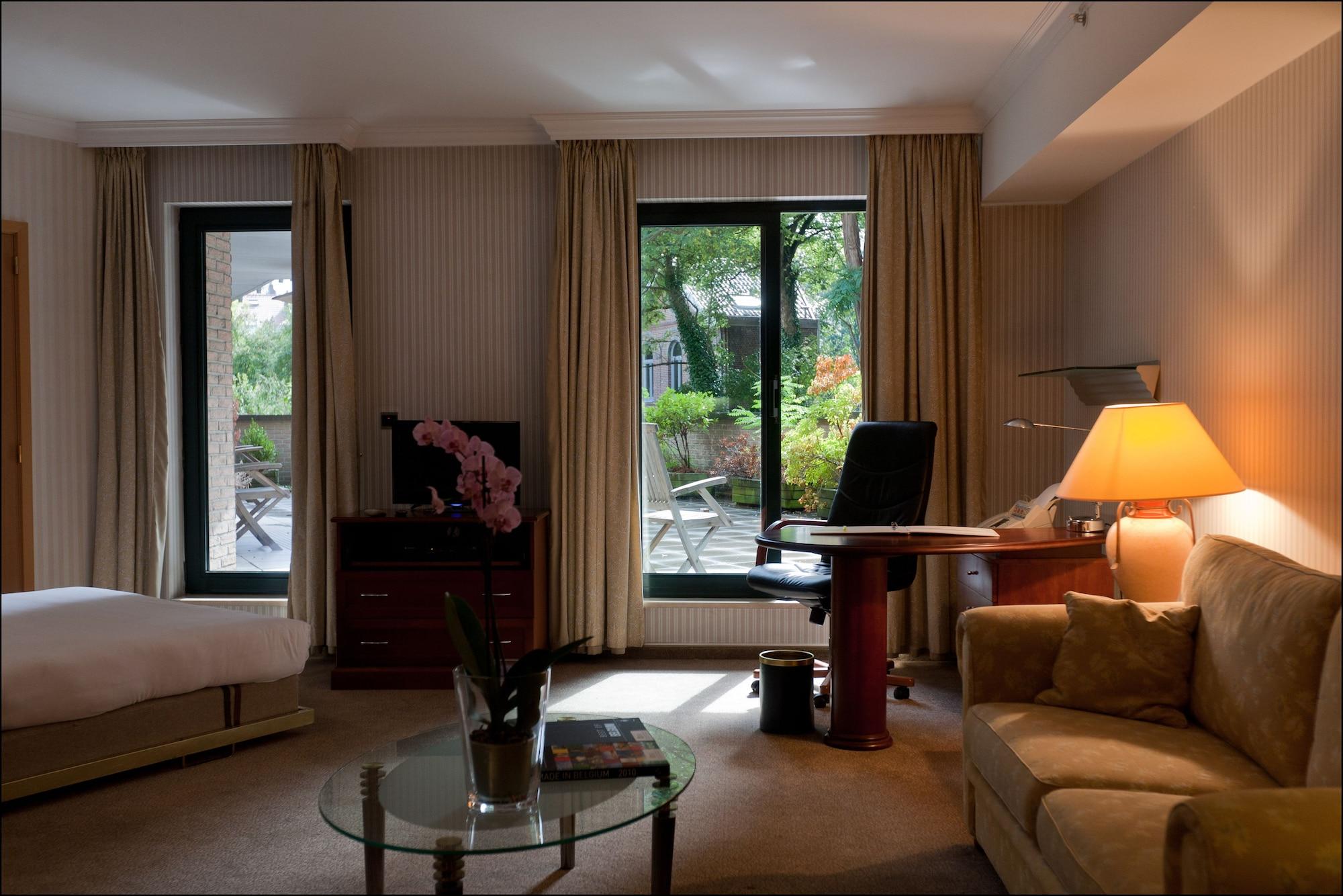 Aparthotel B-aparthotel Ambiorix 4*