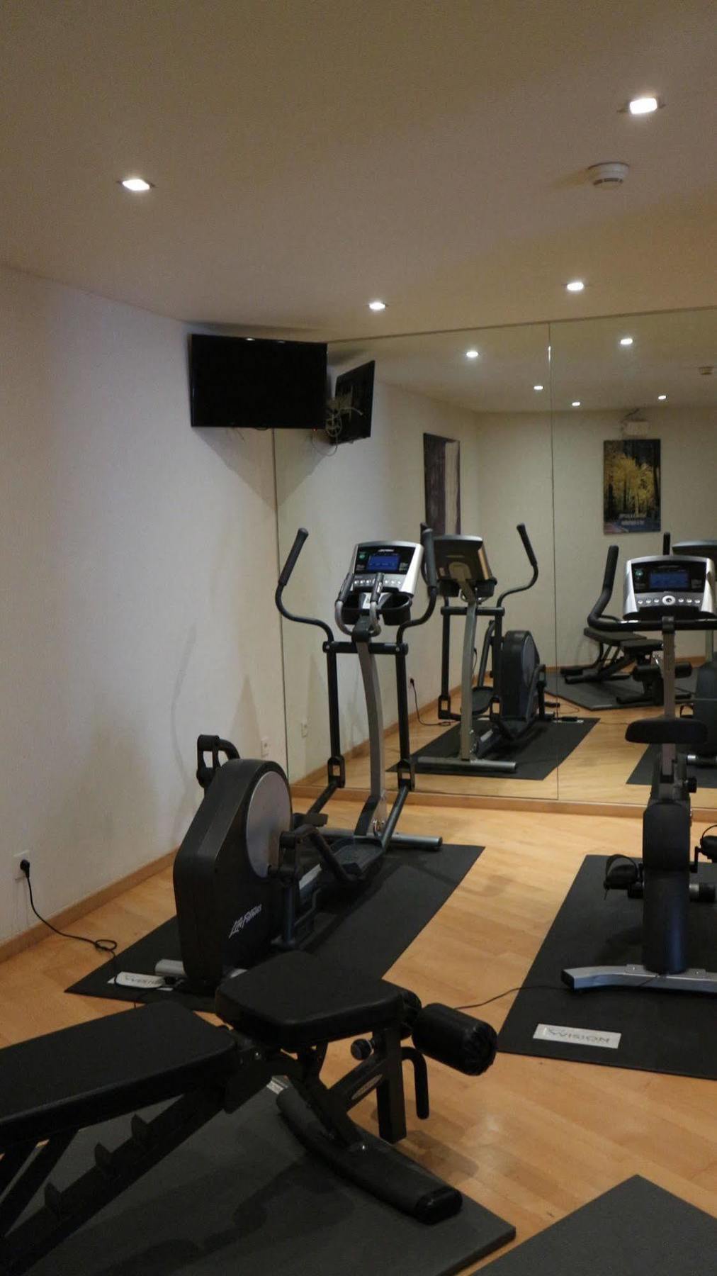 B-aparthotel Ambiorix 4* Brussels